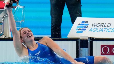 Angelina Köhler gewinnt WM-Gold über 100 Meter Schmetterling