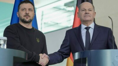 Scholz und Selenskyj haben bei einem Besuch des Ukrainers in Berlin einen langfristigen Sicherheitspakt geschlossen.