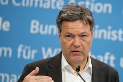 Bundeswirtschaftsminister Robert Habeck will die Speicherung von CO2 auf hoher See ermöglichen.