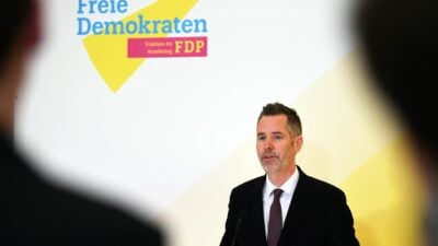 Die FDP habe deutlich gemacht, dass man alles verhindern werde, was die deutsche Wirtschaft schwächt, so Christian Dürr.