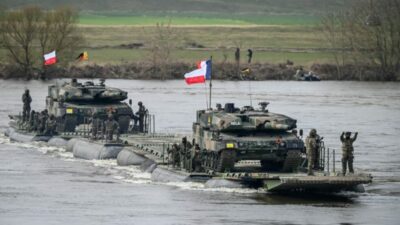 Polens Außenminister: NATO-Truppen in der Ukraine „nicht undenkbar“
