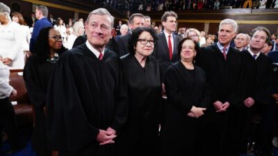 Bidens Rede zur Lage der Nation: Fernbleiben konservativer Richter wird zum Politikum