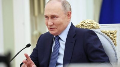 Putin: „Offizielle Militärkontingente“ des Westens würden die Front nicht verändern