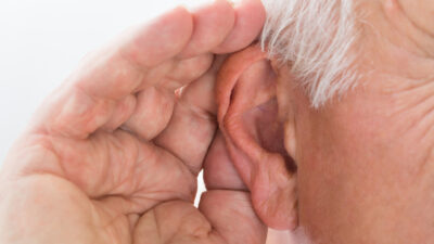 Zusammenhang zwischen mRNA-Impfstoffen und plötzlichem Hörverlust
