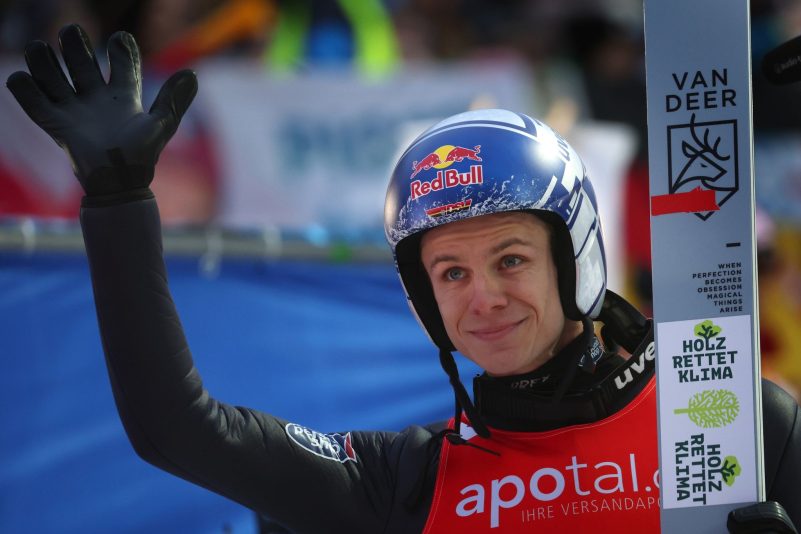 Andreas Wellinger rückte im Gesamtweltcup wieder näher an Rang eins heran.