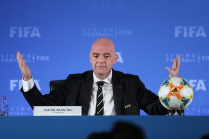 FIFA-Chef gegen Zeitstrafe: „Rote Karte für Blaue Karte“
