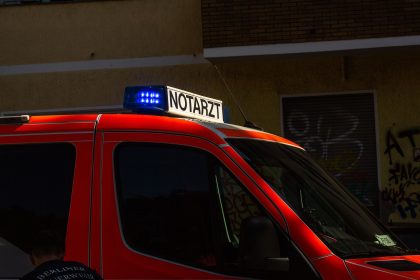 Neunjähriger wird in Baden-Württemberg von Pferd mitgeschleift und stirbt