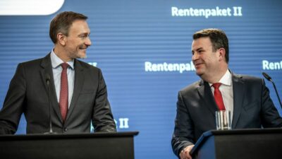 Finanzminister Christian Lindner (l) und Arbeitsminister Hubertus Heil stellen ihr Renten-Reformpaket in Berlin vor.