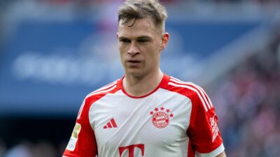 Bayern-Sportdirektor kündigt Gespräche mit Kimmich an