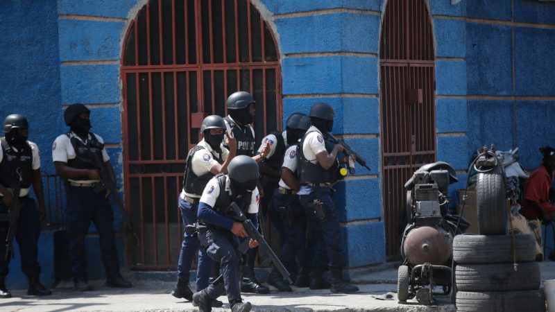 Der UN-Sicherheitsrat hatte die Mission zur Unterstützung der haitianischen Polizei bereits im Oktober genehmigt.