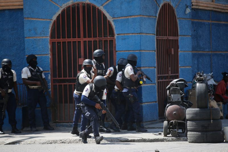 Der UN-Sicherheitsrat hatte die Mission zur Unterstützung der haitianischen Polizei bereits im Oktober genehmigt.