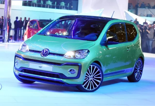 Wegen neuer Regeln zur Cyber-Sicherheit in Neuwagen hat VW die Produktion vom VW up eingestellt.