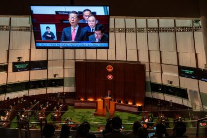 Der Legislativrat in Hongkong verabschiedet das neue und umstrittene Sicherheitsgesetz in der chinesischen Sonderverwaltungsregion.