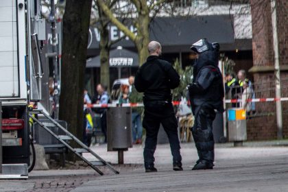 Verdächtige Taschen in einer Bankfiliale: Großeinsatz der Polizei in Bochum
