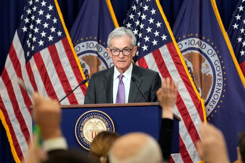 «Die Inflation ist deutlich zurückgegangen, während der Arbeitsmarkt stark geblieben ist, und das sind sehr gute Nachrichten», sagt Fed-Chef Jerome Powell.