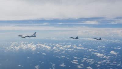 Taipeh: 26 chinesische Flugzeuge und fünf Marineschiffe nahe Taiwan gesichtet
