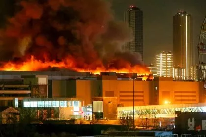 Terror in Moskau: Mehr als 130 Tote – Dschihadistenmiliz IS reklamiert Anschlag für sich