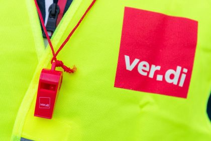 Tarifkonflikte eskalieren: Montag Streiks im Bauhauptgewerbe und bei der Telekom