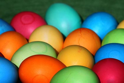 Von Ostereiern bis Eggs Benedict: Bemalt, beliebt – gesund?
