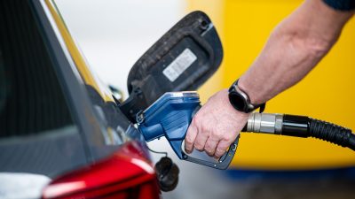 Benzinpreise steigen auf Jahreshoch