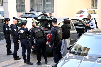 Mehrere Verletzte bei Messerangriff in Marseille – Angreifer erschossen