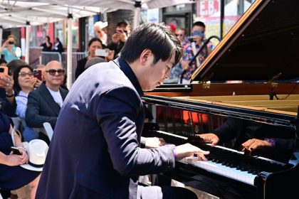 Pianist Lang Lang mit Stern auf Walk of Fame geehrt