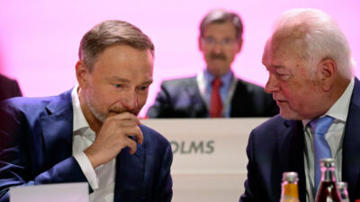 Bundesparteitag der FDP stimmt für 12-Punkte-Programm – Klingbeil: „Keine Kürzung bei der Rente“