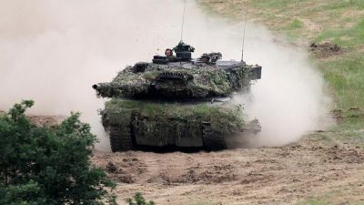 Pistorius will 35 Leopard-2-Kampfpanzer bestellen