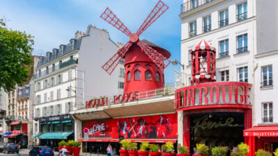 Pariser Wahrzeichen: Windmühlenflügel des Moulin Rouge eingestürzt