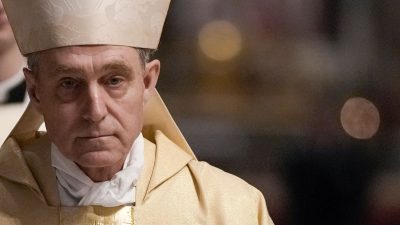 Papst hält Gänswein „Mangel an Menschlichkeit“ vor