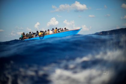 Kanaren verzeichnen beispiellosen Anstieg an Migranten – Proteste