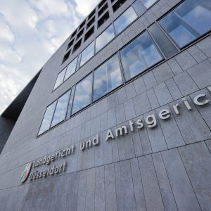Strafbefehl über 16.100 Euro: Beleidigung mit „Dürre im Kopf“ könnte Volkswirt teuer zu stehen kommen