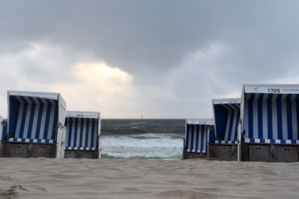 Seenotretter holen über Bord gegangenen Segler aus Nordsee
