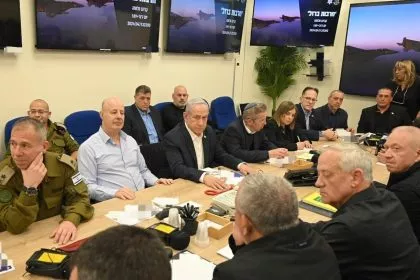 Israel wägt nach Irans Angriff Optionen ab – EU überdenkt Sanktionen