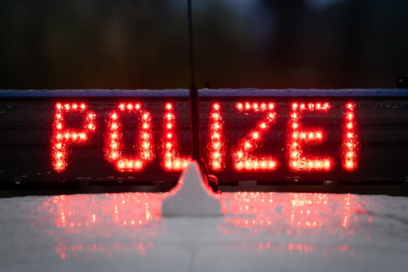 Polizisten und Feuerwehr-Sanitäter mussten aber nicht die Nachtschicht in dem Heim übernehmen.