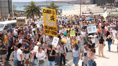 Demonstrationen gegen Massentourismus auf den Kanaren