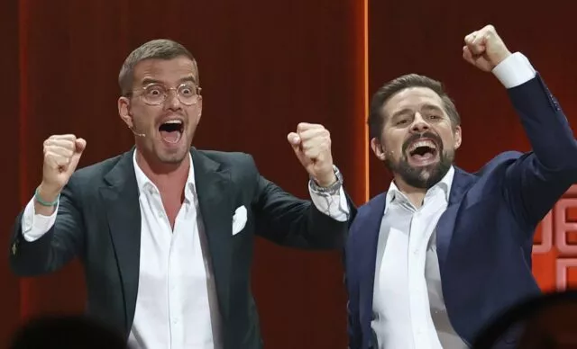 Joko Winterscheidt (l) und Klaas Heufer-Umlauf haben bei «Joko und Klaas gegen ProSieben» einen Programmtag bei dem Sender ergattert.