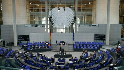Heil und Paus stellen sich den Fragen im Bundestag