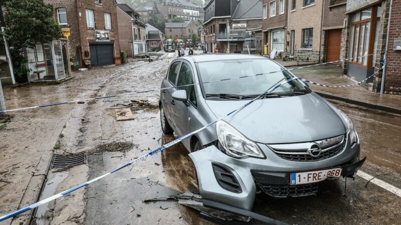 Sinflutartige Regenfälle setzen Teile von Belgien und Ostfrankreich unter Wasser