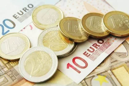 BGH prüft: Haben Banken zu Unrecht Negativzinsen kassiert?