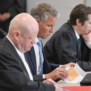 Landgericht Halle: Björn Höcke wegen „Alles für Deutschland“ zu Geldstrafe verurteilt