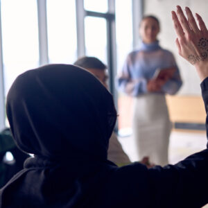 Gefahr im Klassenzimmer: Häufung islamistischer Zwischenfälle in Schulen festgestellt