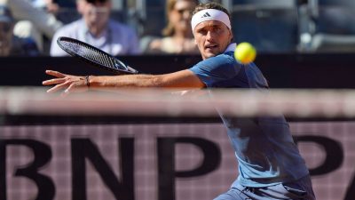 Verpatzter Start, starkes Finish: Zverev im Finale von Rom