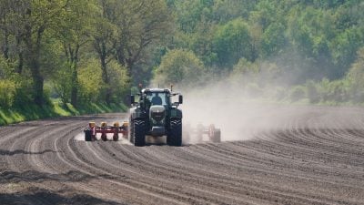 Agrarhändler BayWa schreibt 640 Millionen Euro Verlust