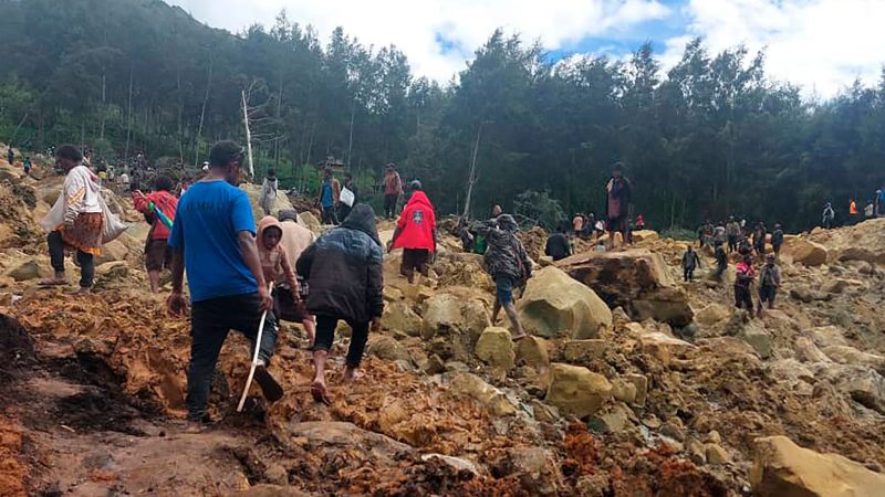 Nach einem Erdrutsch werden im abgelegenen Hochland Papua-Neuguineas Hunderte Tote befürchtet. Einige Dörfer wurden komplett verschüttet.