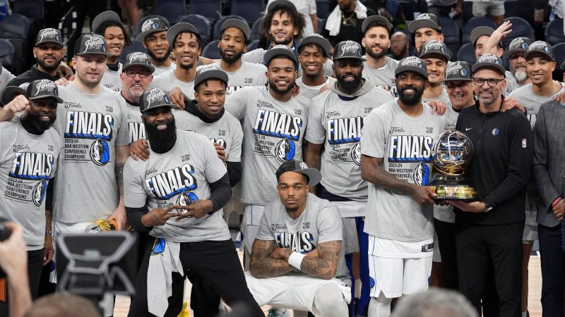 Die Dallas Mavericks feiern den Einzug in die  NBA-Finals.