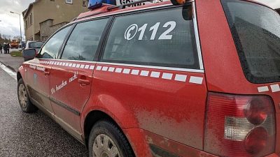 22 Verletzte bei Wohnhausbrand in Solingen – Familien mit Drehleiter gerettet