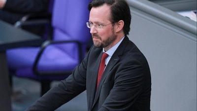 Wiese fordert Rückbesinnung der SPD auf „arbeitende Mitte“