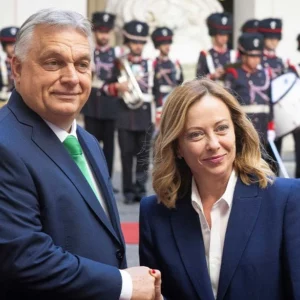 Orbán und Meloni diskutieren über Migration, Krieg und den „großen Plan“ für die EU