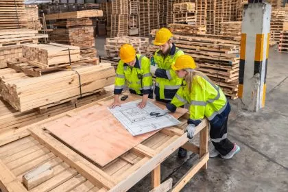 Mehr Arbeitskräfte trotz stagnierender Produktion